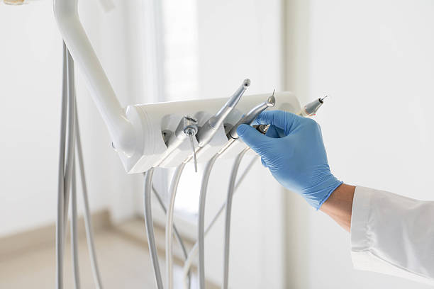 24/7 Emergency Dental Implants experts in Fort Dick, CA